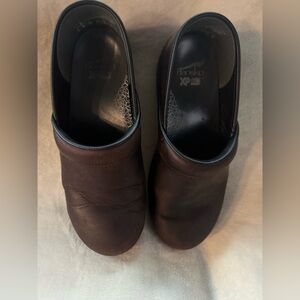 Dansko women’s clog waterproof